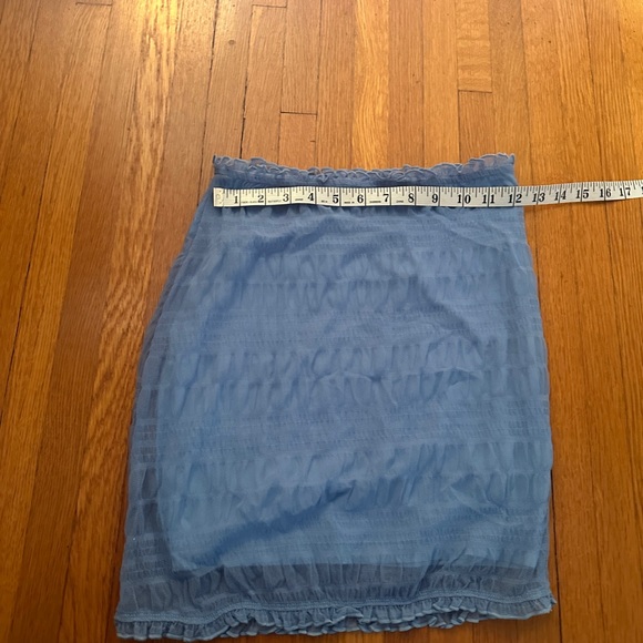 Bebe Mesh Blissful Blue Ruffle Skirt, Size XS - Picture 3 of 7